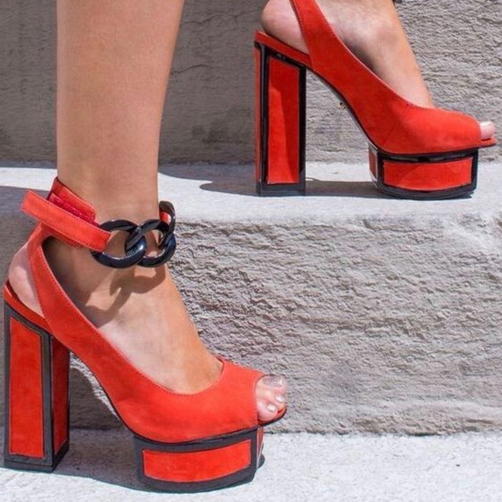 Like-New Kat Maconie London Maya Chunky Chain Heel